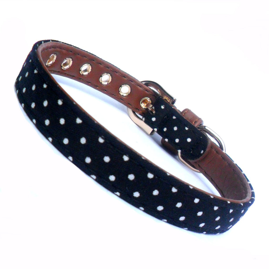Collare per cani in tessuto a pois.
